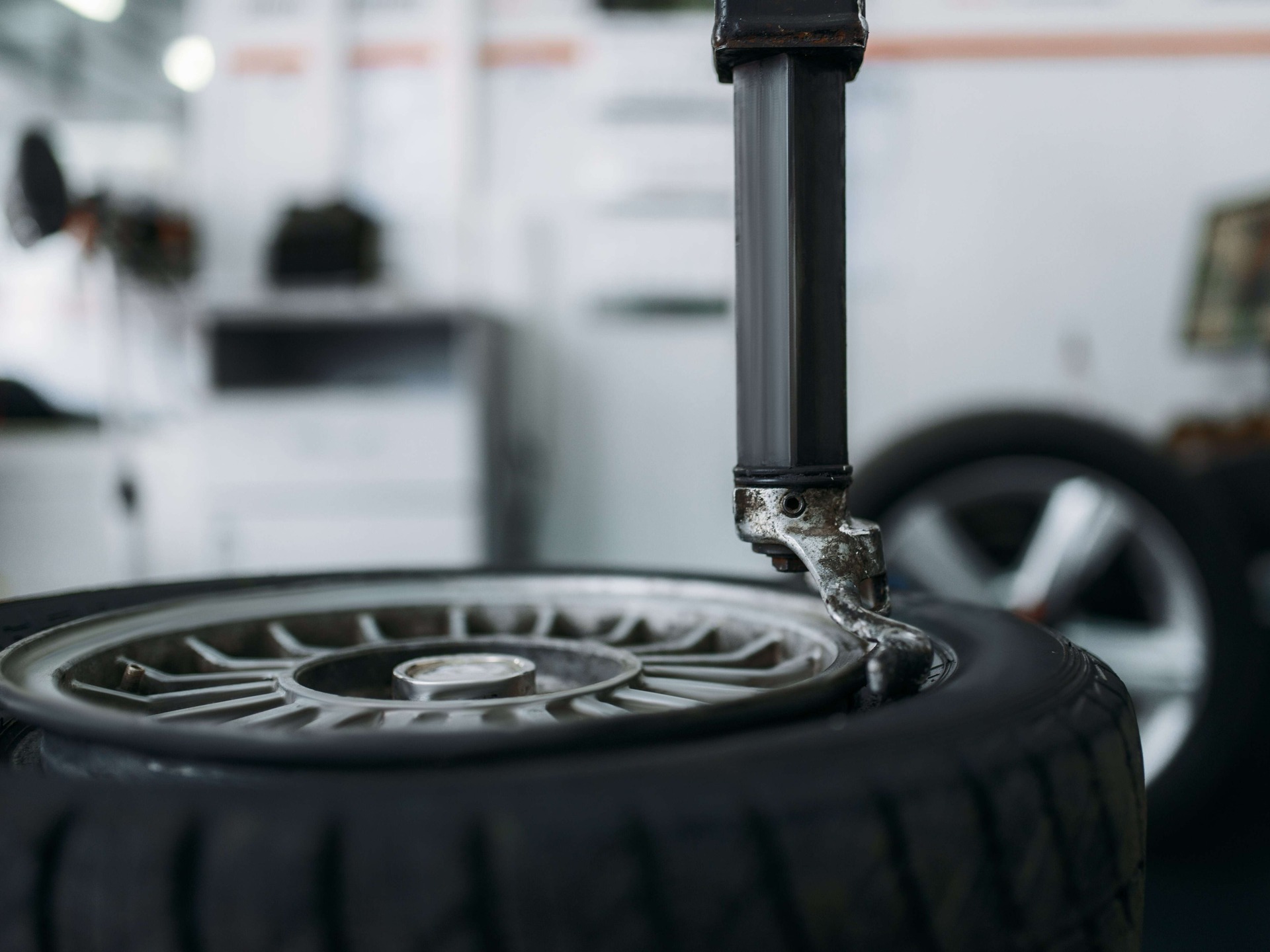 Tire service and change